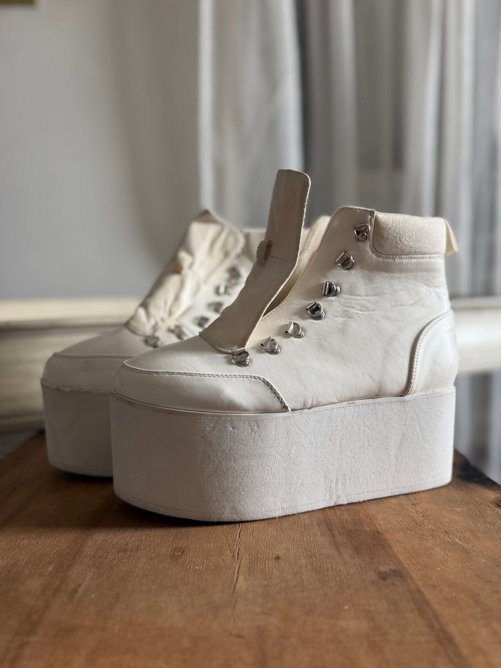 N.Y.L.A. Lunar / All Time High ankle platform boots BK-E909 in white Dolls Kill